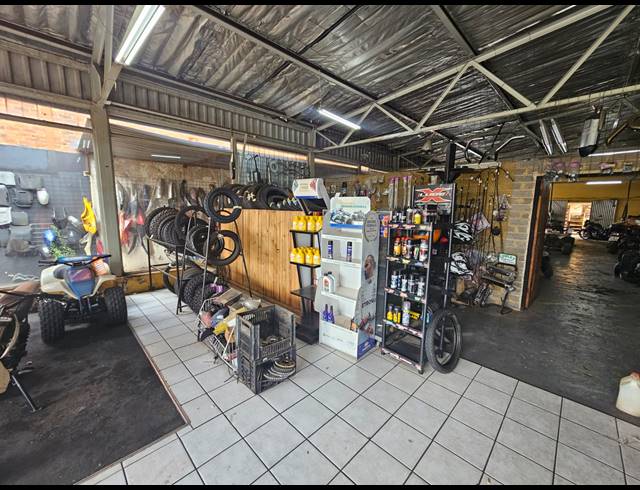 581M² BUSINESS FOR SALE IN VANDERBIJLPARK CE